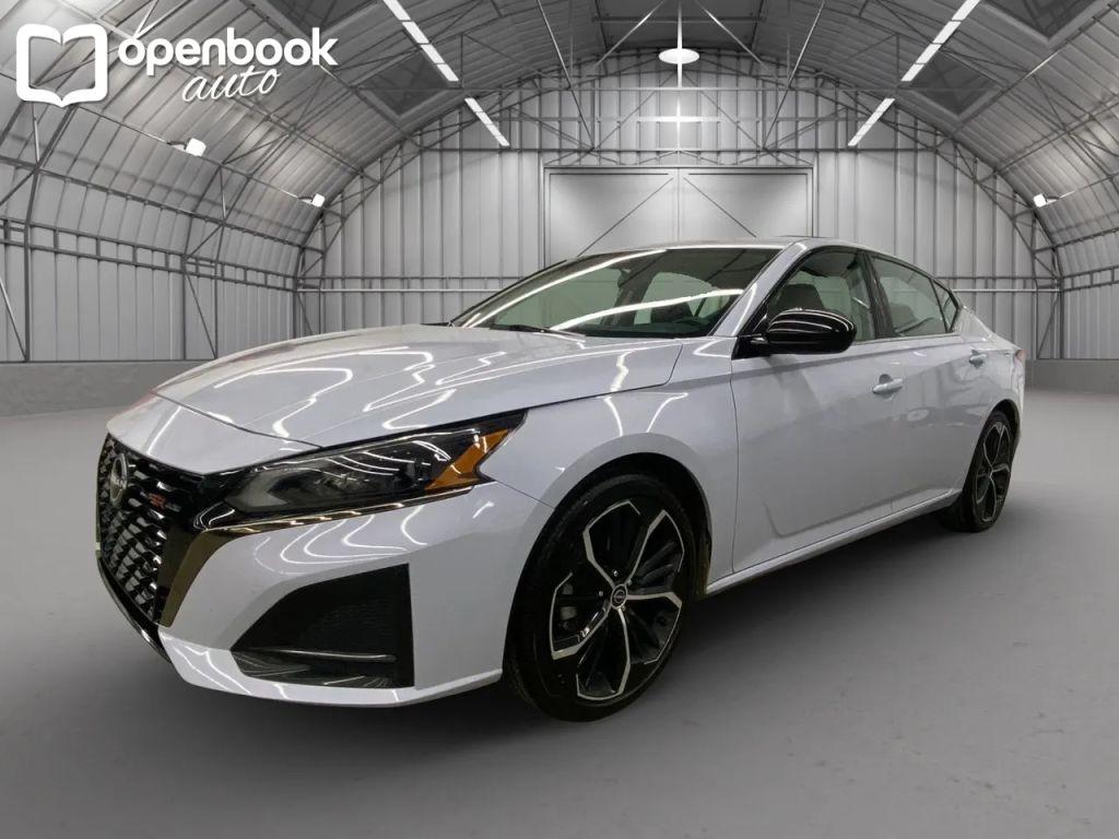 2024 Nissan Altima 2.5 SR Sedan 4D
